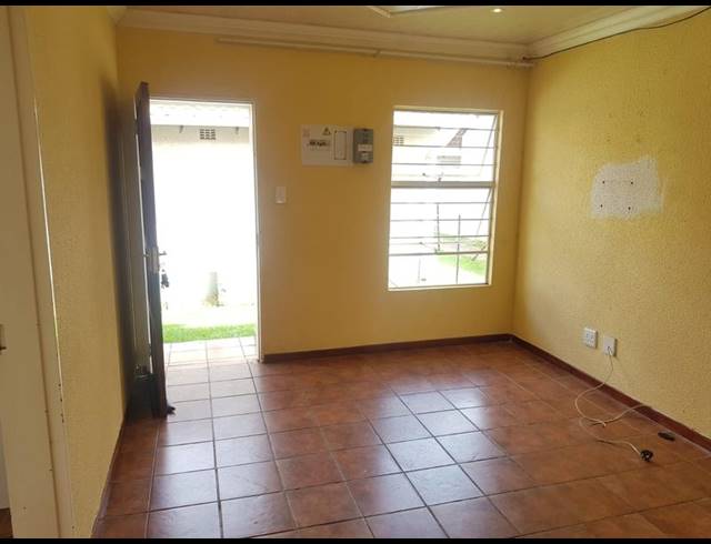 2 BEDROOM PROPERTY TO RENT IN AUREUS